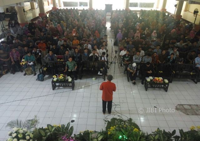 Grand Opening Sekolah Pranikah di Student Center UNS pada Minggu (8/10/2017). (Istimewa/Sri Hartini)