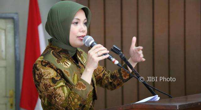 Ketua Dewan Kerajinan Nasional Daerah (Dekranasda) Jawa Tengah Siti Atikoh Ganjar Pranowo. (Facebook.com-Eko Gustini Wardani Pramukawati)