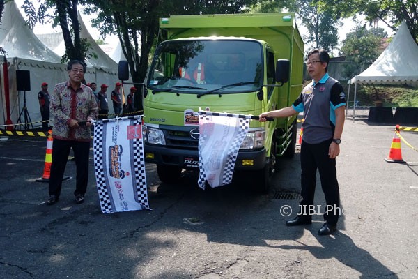 kompetisi sopir truk