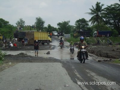Lampu sorot di Dam Sukorini dan Dam Borangan mati