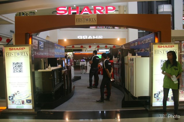 SHARP HISTORIA
