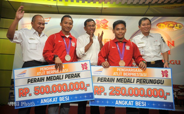 PENGHARGAAN LIFTER OLIMPIADE