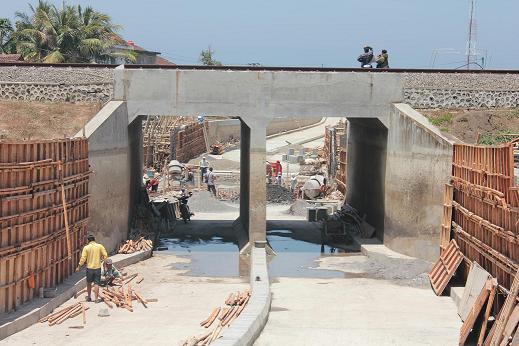 UNDERPASS KULUR DIPROTES
