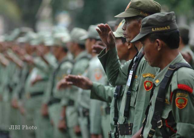 ANTISIPASI TEROR: Linmas Pun Ikut Siaga Penuh