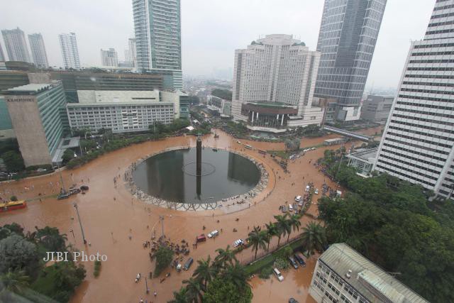 JAKARTA BANJIR, Jokowi: Jakarta Tanggap Darurat Hingga 27 Januari