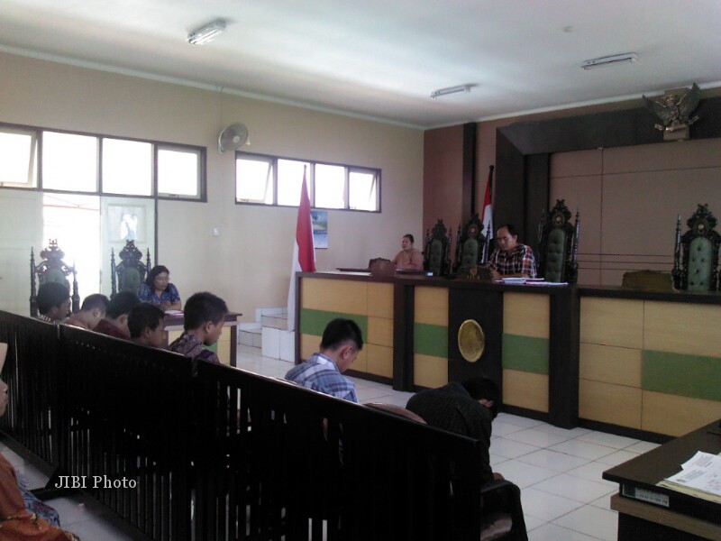 KASUS ASUSILA: 7 Siswa SMP Jatiroto Divonis Hukuman Percobaan