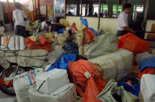 JASA EKSPEDISI : Asperindo Jatim Desak Penertiban Perusahaan Jasa Pengiriman
