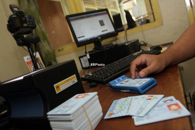 Palsukan KTP Warga Solo untuk Utang ke Bank, 2 Orang Dibekuk Polisi