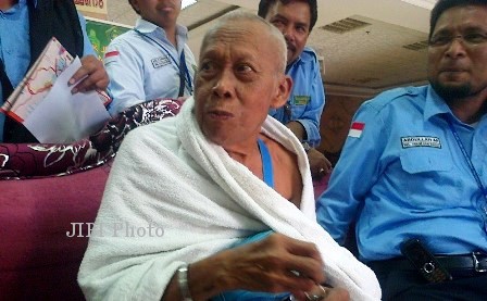 HAJI 2013 : Kesasar Sampai Jedah, Mbah Selamat Tetap Selamat