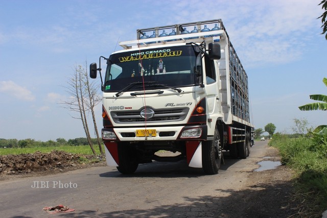INFRASTRUKTUR KLATEN : Dishub Awasi Jalur Truk di Sekitar Pabrik Aqua