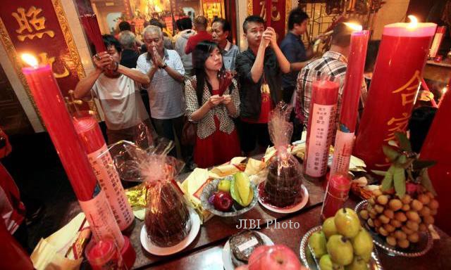 DEWI KWAN IM : Umat Budha se-Jawa-Bali Rayakan Lahirnya Dewi Kwan Im
