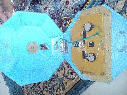 Wow Sajadah Pintar Ini Bisa Ingatkan Jumlah Rekaat Salat