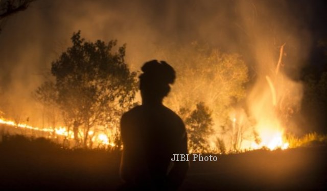 KEBAKARAN KLATEN : Tuang Bensin Dekat Kompor, Rumah Bakul Kelontong Terbakar