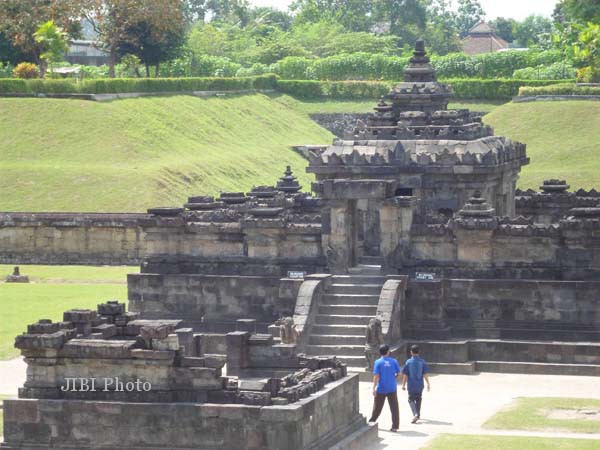 Wisata Lebaran 2014 Sst Masuk Candi Candi Kecil Di Wisata Lebaran 2014 Sst Masuk Candi Candi Kecil Di