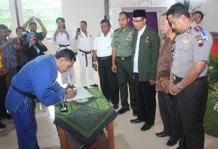 Komunitas Beladiri dan Polres Klaten Deklarasikan Komitmen Antikekerasan
