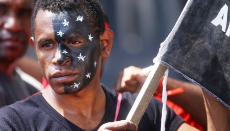 KONFLIK PAPUA : Hah, Ada Pengibaran Bendera OPM di Kampus UKSW Salatiga