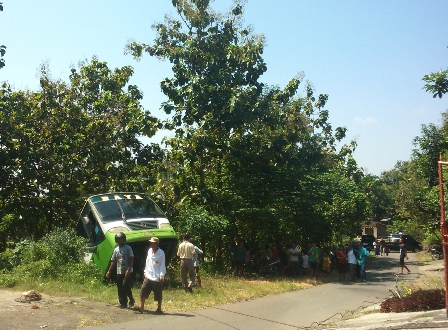 KECELAKAAN WONOGIRI : Mesin Mati, Bus AKDP Masuk Jurang