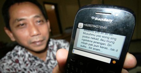 FOTO PILKADA 2015 : Ketua KPU Kediri Diancamâ€¦