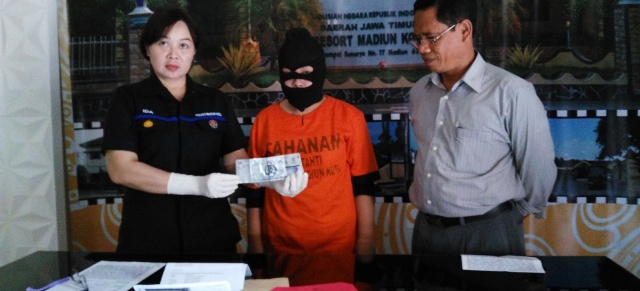 PENIPUAN MADIUN : Gadaikan Motor, Perempuan Muda Pacinan Dibekuk Polisi