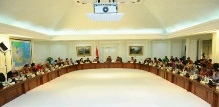 HARGA KEBUTUHAN POKOK : Harga Pangan Indonesia Lebih Tinggi dari Negara Tetangga