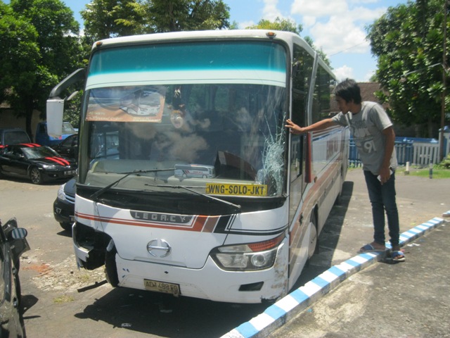 KECELAKAAN WONOGIRI : Tertabrak Bus, Karyawan Pabrik Tekstil di Sukoharjo Tewas