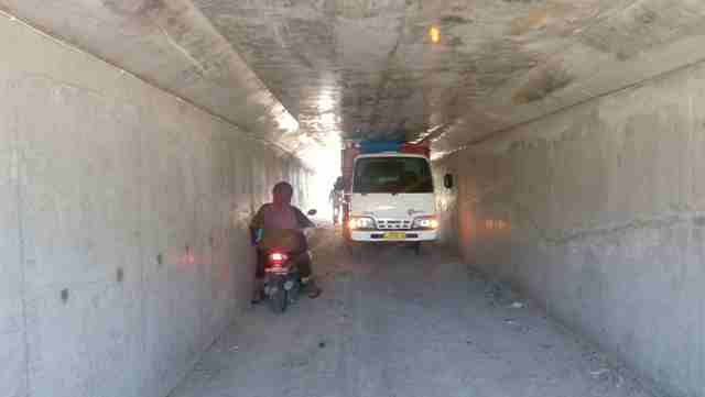 TOL SOLO-KERTOSONO : Warga Banyurip Sragen Protes Underpass Terlalu Sempit