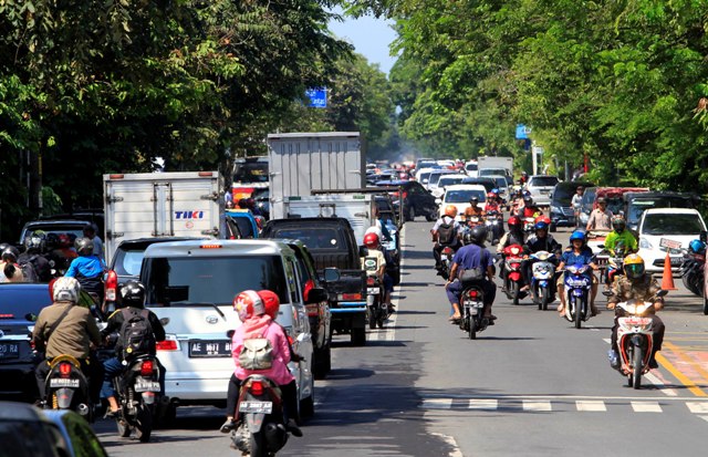LALU LINTAS SOLO : SSA Gendengan-Purwosari Berlaku, Perilaku Pengendara Masih Sama