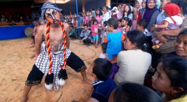 Foto Festival Seni di Desa Wisata Menari