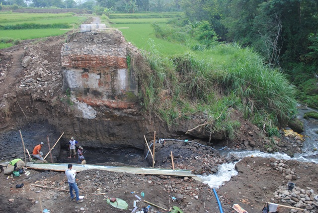 INFRASTRUKTUR BOYOLALI : Jembatan Santren Teras Mulai Dibangun