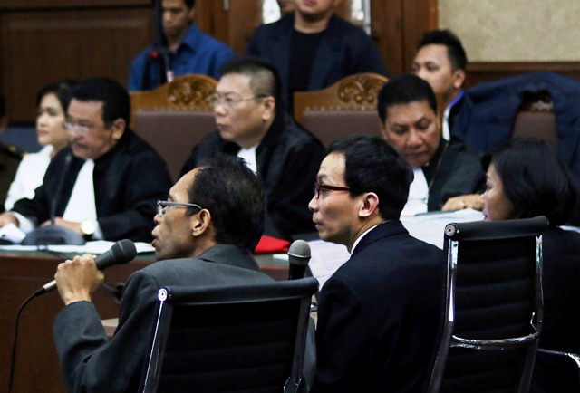 Jaksa Sebut Pengacara Tertular Jessica,