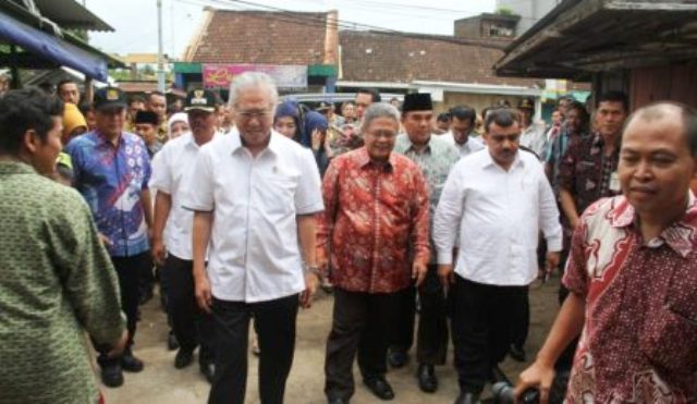 PASAR TRADISIONAL JEPARA : Ke Jepara, Menteri Perdagangan Janjikan Renovasi 2 Pasar