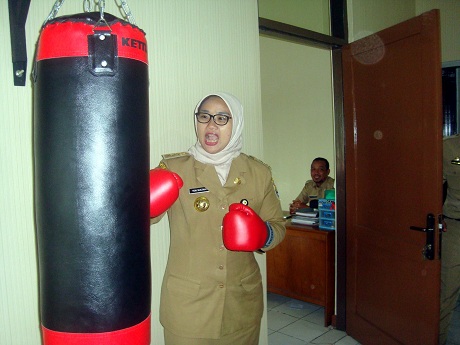 Cara Asyik Refresing ala Bupati Yuni