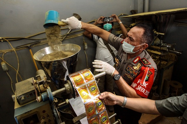 Obat Palsu di Jakarta Timur Bikin Kecanduan & Rusak Mental