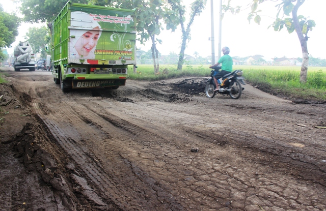INFRASTRUKTUR SRAGEN : 103,98 Km Jalan di Sragen Rusak Berat