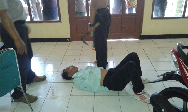PENGANIAYAAN BOYOLALI : Baru Keluar RSJ, Warga Klego Bacok Polisi