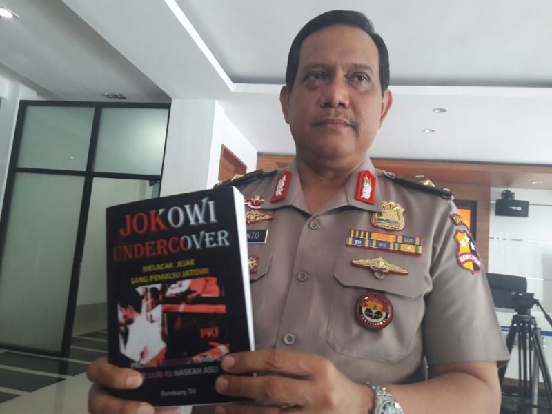 Jokowi Undercover Dijual Online Seharga Rp150.000 per Buku