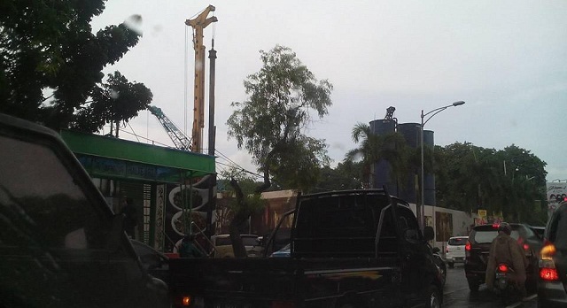 LALU LINTAS SEMARANG : Hari Pertama Searah, Jl. Gajahmada Macet