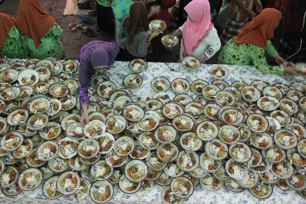 RAMADAN 2017 : Setiap Hari, Masjid Jogokaryan Sediakan 1.700 Takjil