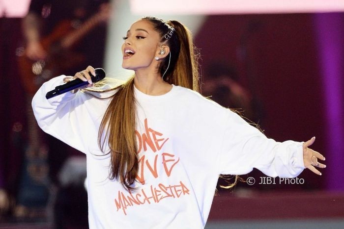 Konser Amal Ariana Grande Raup Untung Miliaran Rupiah