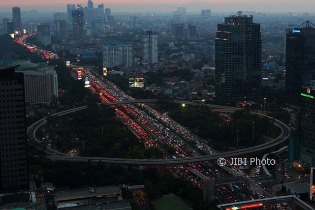 Anies-Sandi Ditantang Teruskan Pembangunan Masif Jokowi-Ahok-Djarot