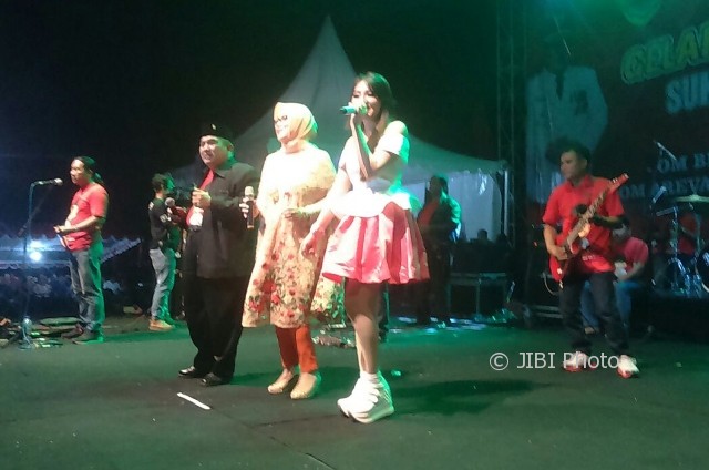 KONSER MUSIK : Via Vallen Hibur Warga Sukoharjo, dari Sayang hingga Jaran Goyang