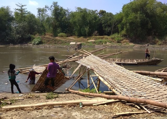 Jembatan Sasak Kampung Beton Solo Ambruk Lagi, Ditutup Sehari