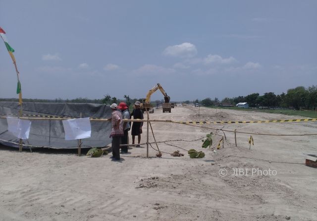 TOL SEMARANG-SOLO : Tuntut Pengembalian Akses Jalan Kampung, Warga Boyolali Blokade Tol