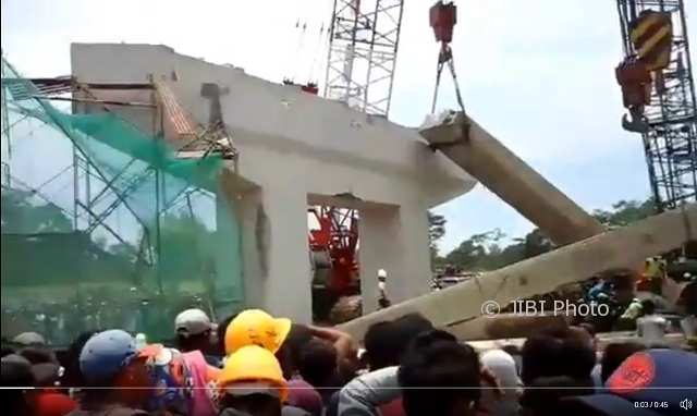 Kronologi Ambruknya Flyover Tol Pasuruan-Probolinggo, 1 Girder Jatuh & Menghantam