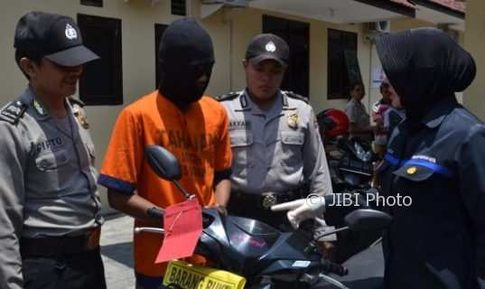 PENIPUAN MADIUN : Mahasiswi Tertipu Kenalan Whatsapp, Sepeda Motor Dibawa Kabur