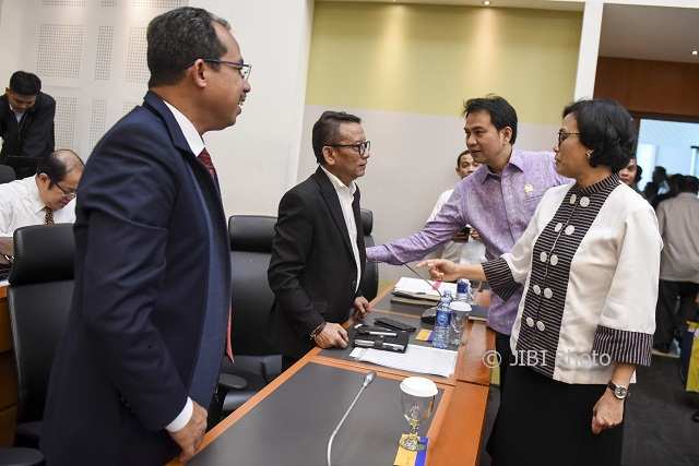 Dana Densus Tipikor Alot, Pembahasan RAPBN 2018 Tertunda