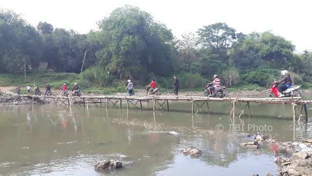INFRASTRUKTUR SOLO : Berkah Penutupan Jembatan Mojo bagi Warga Semanggi