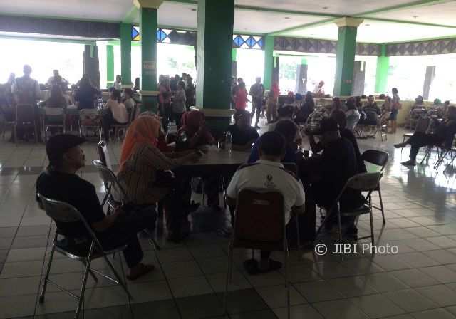 PERNIKAHAN PUTRI JOKOWI : Ribuan Relawan Projo ke Solo untuk Jagong Kahiyang-Bobby