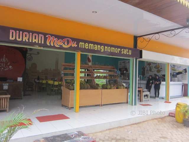 KULINER KARANGANYAR : Kafe Ini Menjamin Pengunjungnya Bisa Dapat Durian Meski Bukan Musimnya