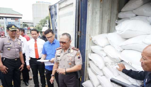 Kementan Duga Ada yang